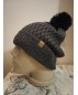 Мъжка плетена шапка с помпон